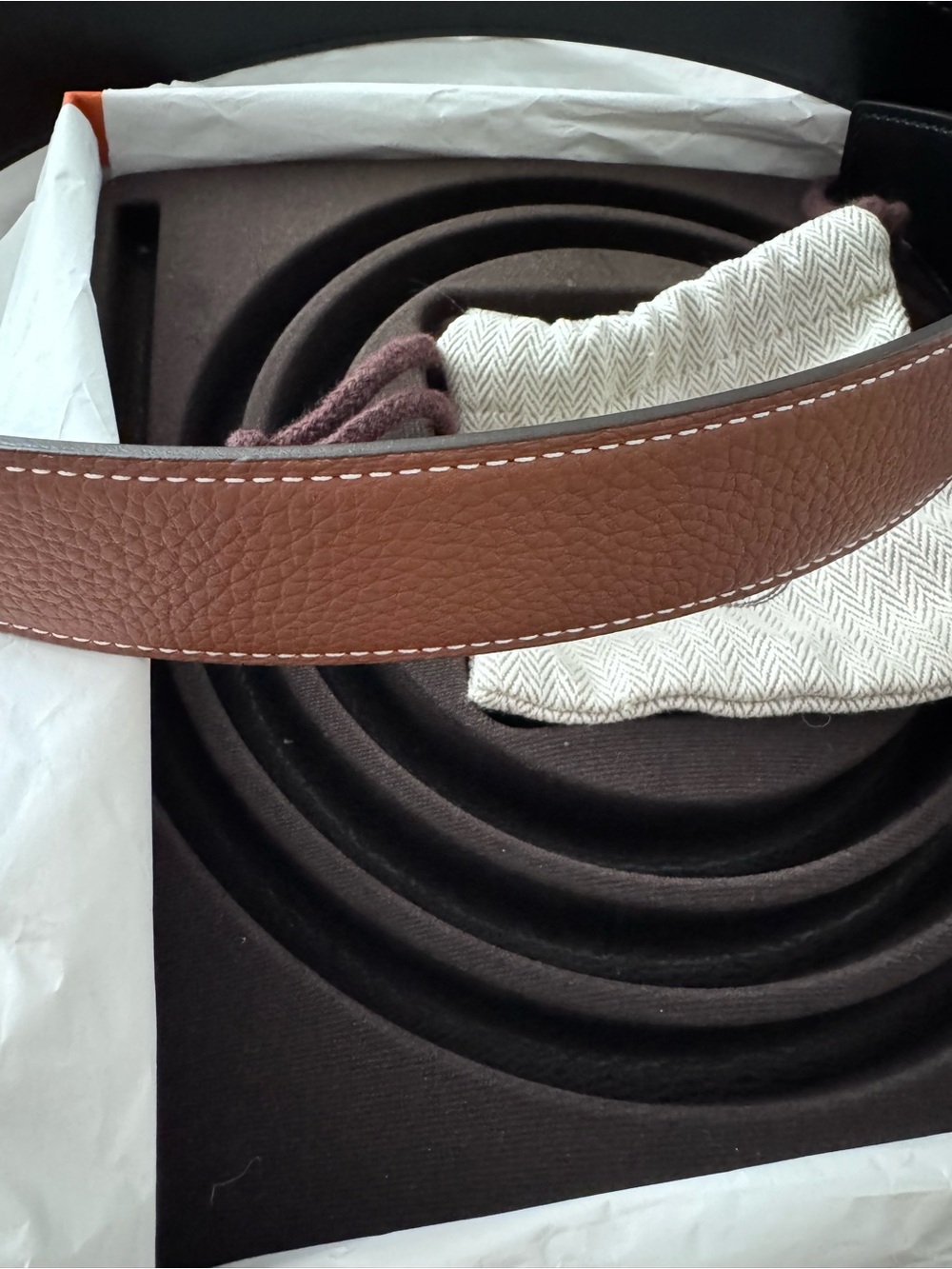 Hermes reversible Belt kit w/ Guillochee Buckle - Picture 7 of 11